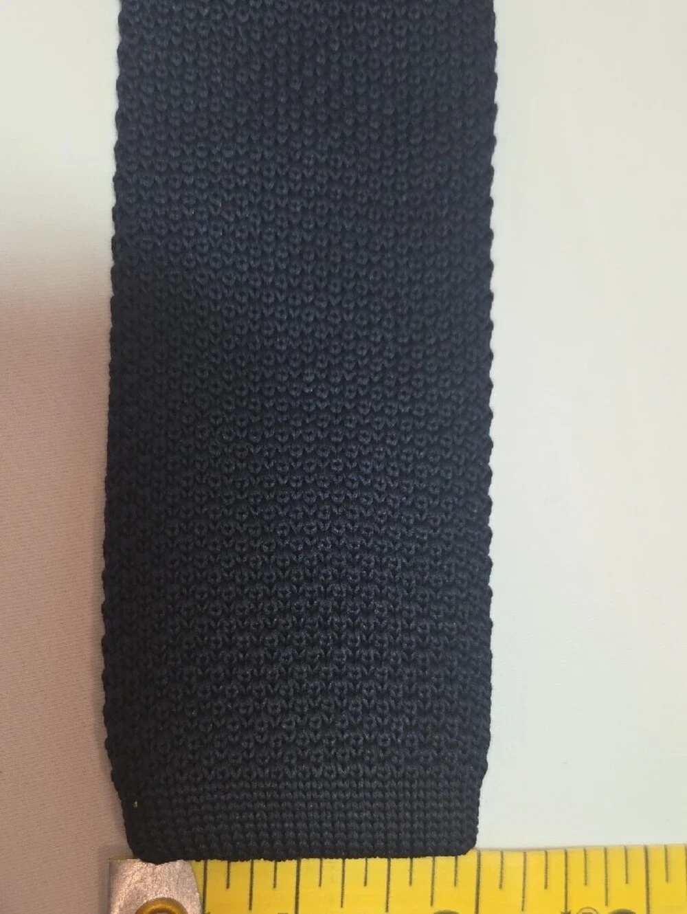 Banana Republic Men' Dark Navy True Knit Square-Tip 100% Silk Tie 2.0x56